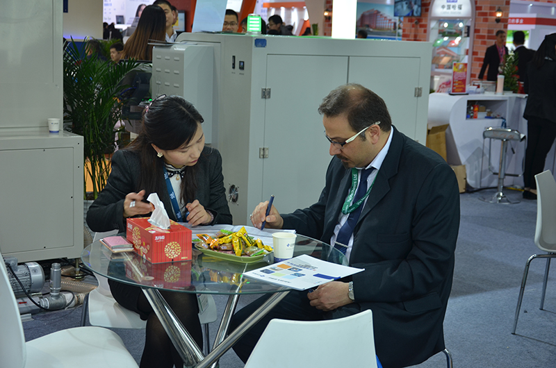 外貿人員接待國外客戶(hù) 外貿人員接待國外客戶(hù)